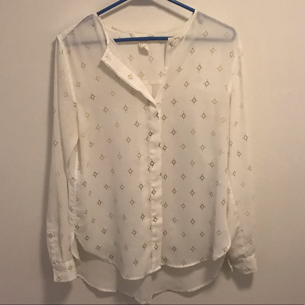 Blouse with gold detail